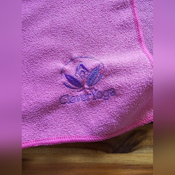 Clever Yoga - Yoga Mat and Hand Towel  Color Bright Pink - Picture 4 of 14